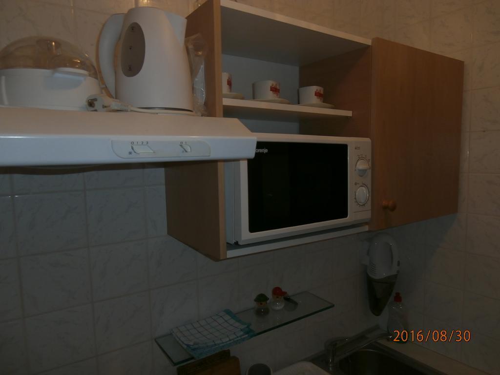 Apartments Meni Drage Exterior photo