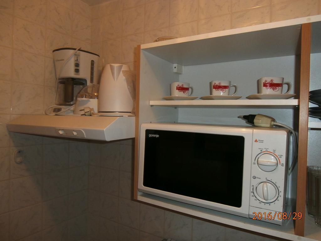 Apartments Meni Drage Exterior photo